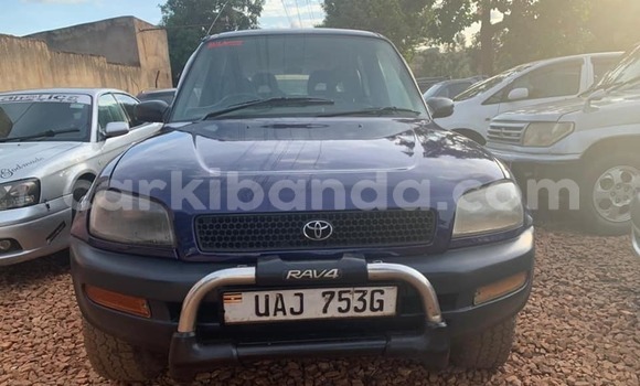 Acheter Occasion Voiture Toyota RAV4 Bleu à Kampala, Ouganda Acheter Occasion Voiture Toyota RAV4 Bleu à Kampala, Ouganda