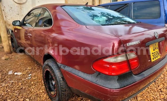 Acheter Occasion Voiture Mercedes‒Benz C–Class Rouge à Kampala, Ouganda Acheter Occasion Voiture Mercedes‒Benz C–Class Rouge à Kampala, Ouganda