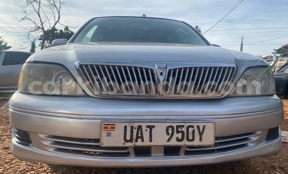Acheter Occasion Voiture Toyota Vista Gris à Kampala, Ouganda Acheter Occasion Voiture Toyota Vista Gris à Kampala, Ouganda