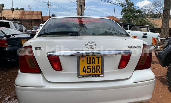 Acheter Occasion Voiture Toyota Premio Blanc à Kampala, Ouganda Acheter Occasion Voiture Toyota Premio Blanc à Kampala, Ouganda
