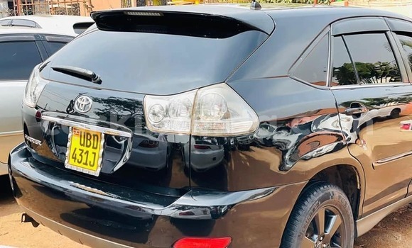 Acheter Occasion Voiture Toyota Harrier Noir à Kampala, Ouganda Acheter Occasion Voiture Toyota Harrier Noir à Kampala, Ouganda