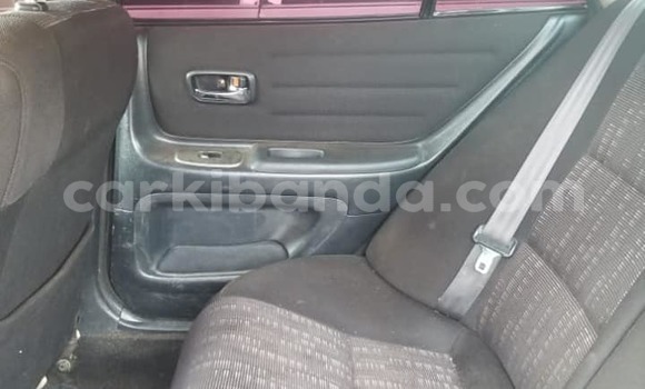 Acheter Occasion Voiture Toyota Altezza Blanc à Kampala, Ouganda Acheter Occasion Voiture Toyota Altezza Blanc à Kampala, Ouganda