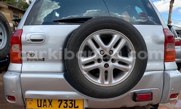 Acheter Occasion Voiture Toyota RAV4 Gris à Kampala, Ouganda Acheter Occasion Voiture Toyota RAV4 Gris à Kampala, Ouganda