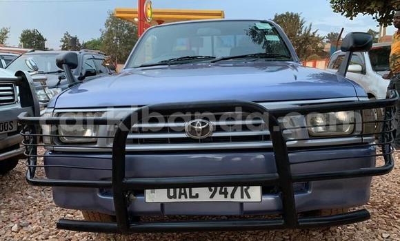 Acheter Occasion Voiture Toyota Hilux Bleu à Kampala, Ouganda Acheter Occasion Voiture Toyota Hilux Bleu à Kampala, Ouganda