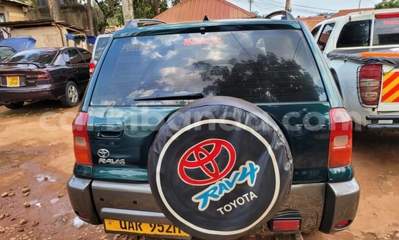 Acheter Occasion Voiture Toyota RAV4 Noir à Kampala, Ouganda Acheter Occasion Voiture Toyota RAV4 Noir à Kampala, Ouganda
