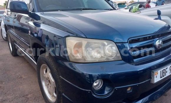 Acheter Occasion Voiture Toyota Kluger Bleu à Kampala, Ouganda