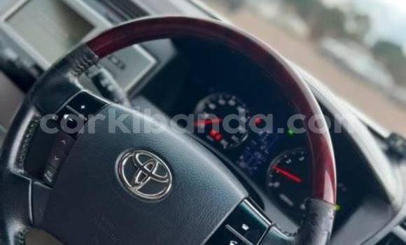 Buy Used Toyota Mark X White Car in Kampala in Uganda Buy Used Toyota Mark X White Car in Kampala in Uganda