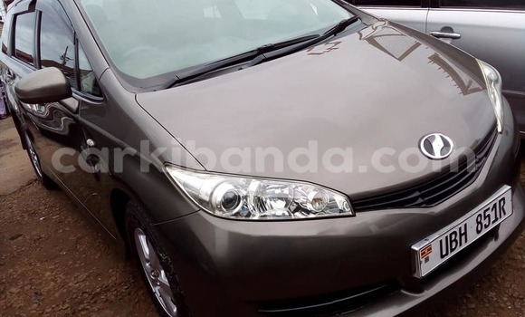 Acheter Occasion Voiture Toyota Wish Marron à Kampala, Ouganda