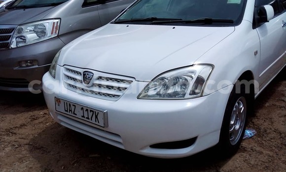 Acheter Occasion Voiture Toyota Allex Blanc à Kampala, Ouganda Acheter Occasion Voiture Toyota Allex Blanc à Kampala, Ouganda