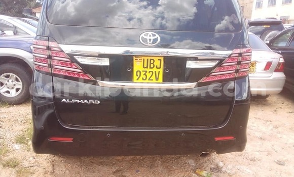Acheter Occasion Voiture Toyota Alphard Blanc à Kampala, Ouganda Acheter Occasion Voiture Toyota Alphard Blanc à Kampala, Ouganda