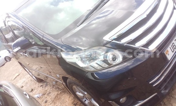 Acheter Occasion Voiture Toyota Alphard Blanc à Kampala, Ouganda Acheter Occasion Voiture Toyota Alphard Blanc à Kampala, Ouganda