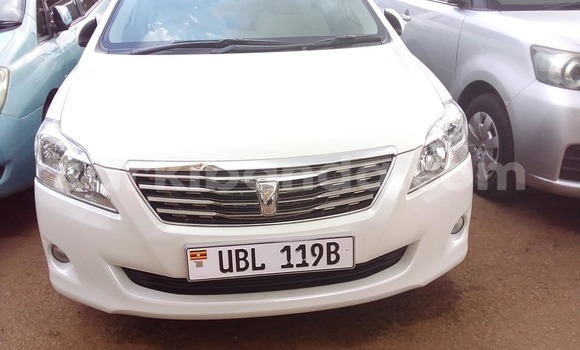 Acheter Occasion Voiture Toyota Premio Blanc à Kampala, Ouganda Acheter Occasion Voiture Toyota Premio Blanc à Kampala, Ouganda