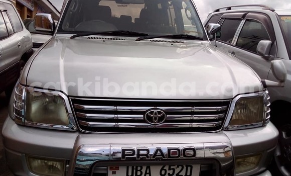 Acheter Occasion Voiture Toyota Land Cruiser Prado Gris à Kampala, Ouganda Acheter Occasion Voiture Toyota Land Cruiser Prado Gris à Kampala, Ouganda