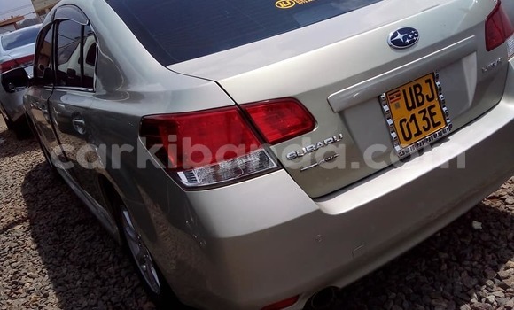 Acheter Occasion Voiture Toyota Mark X Gris à Kampala, Ouganda Acheter Occasion Voiture Toyota Mark X Gris à Kampala, Ouganda