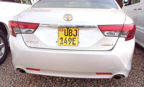 Acheter Occasion Voiture Toyota Mark X Gris à Kampala, Ouganda Acheter Occasion Voiture Toyota Mark X Gris à Kampala, Ouganda