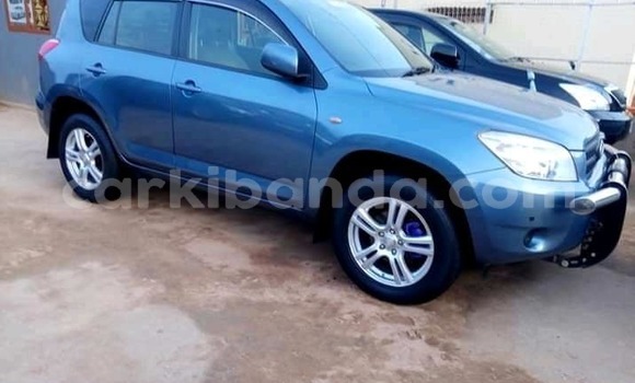 Acheter Occasion Voiture Toyota RAV4 Bleu à Kampala, Ouganda Acheter Occasion Voiture Toyota RAV4 Bleu à Kampala, Ouganda