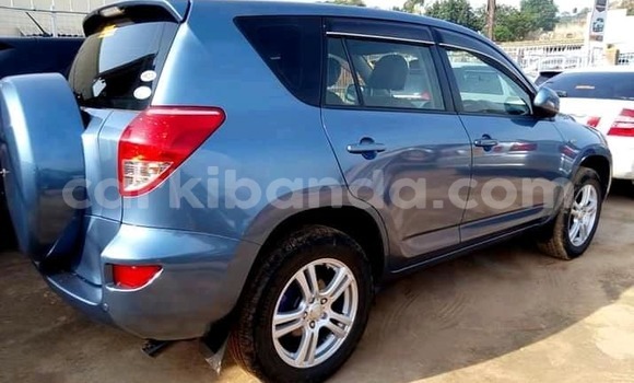 Acheter Occasion Voiture Toyota RAV4 Bleu à Kampala, Ouganda Acheter Occasion Voiture Toyota RAV4 Bleu à Kampala, Ouganda