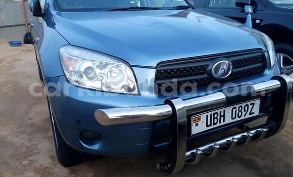 Acheter Occasion Voiture Toyota RAV4 Bleu à Kampala, Ouganda Acheter Occasion Voiture Toyota RAV4 Bleu à Kampala, Ouganda