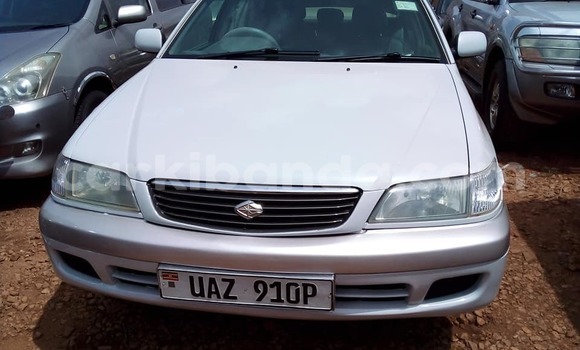 Acheter Occasion Voiture Toyota Premio Blanc à Kampala, Ouganda Acheter Occasion Voiture Toyota Premio Blanc à Kampala, Ouganda