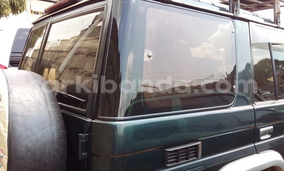 Acheter Occasion Voiture Toyota Land Cruiser Prado Vert à Kampala, Ouganda Acheter Occasion Voiture Toyota Land Cruiser Prado Vert à Kampala, Ouganda