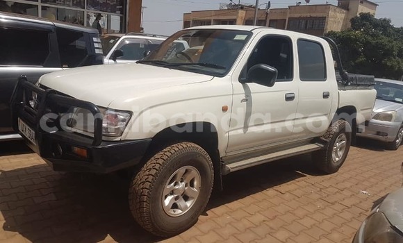 Buy Used Toyota Hilux White Car in Kampala in Uganda