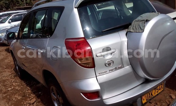 Acheter Occasion Voiture Toyota RAV4 Gris à Kampala, Ouganda Acheter Occasion Voiture Toyota RAV4 Gris à Kampala, Ouganda