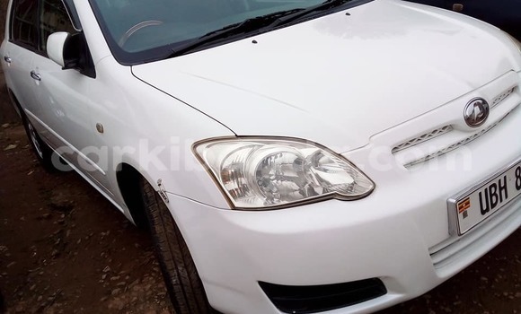 Acheter Occasion Voiture Toyota Allex Blanc à Kampala, Ouganda