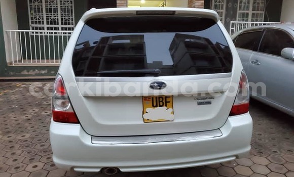 Gura Yakoze Subaru Forester White Imodoka i Kampala mu Uganda Gura Yakoze Subaru Forester White Imodoka i Kampala mu Uganda