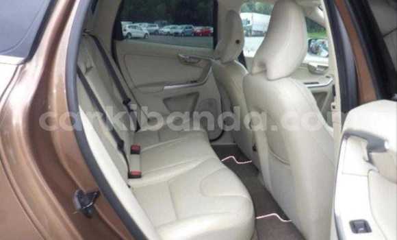 Gura Yakoze Volvo XC60 Brown Imodoka i Kampala mu Uganda Gura Yakoze Volvo XC60 Brown Imodoka i Kampala mu Uganda