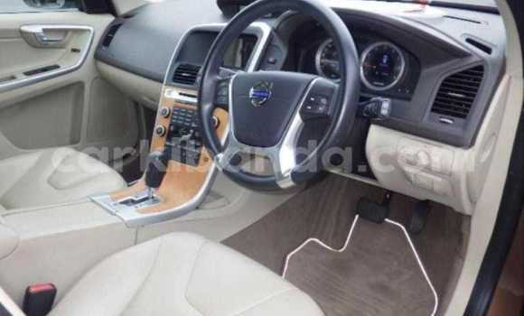 Gura Yakoze Volvo XC60 Brown Imodoka i Kampala mu Uganda Gura Yakoze Volvo XC60 Brown Imodoka i Kampala mu Uganda