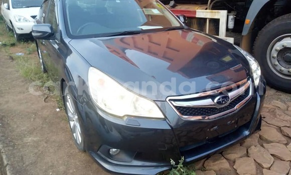 Gura Yakoze Subaru Legacy Blue Imodoka i Kampala mu Uganda Gura Yakoze Subaru Legacy Blue Imodoka i Kampala mu Uganda