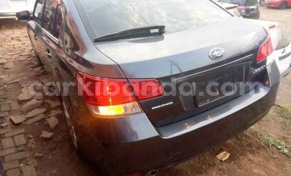 Gura Yakoze Subaru Legacy Blue Imodoka i Kampala mu Uganda Gura Yakoze Subaru Legacy Blue Imodoka i Kampala mu Uganda