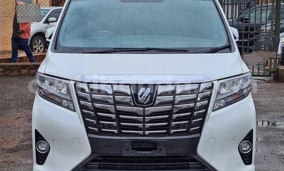 Buy Used Toyota Alphard White Car in Kampala in Uganda