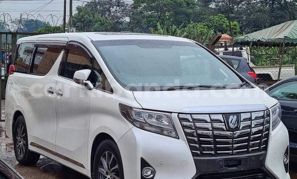Acheter Occasion Voiture Toyota Alphard Blanc à Kampala, Ouganda Acheter Occasion Voiture Toyota Alphard Blanc à Kampala, Ouganda