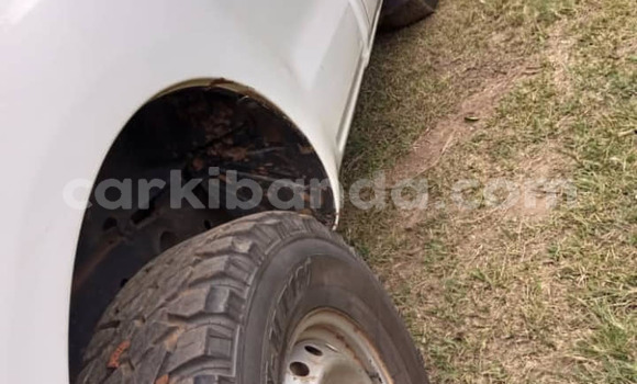 Gura Yakoze Ford Ranger White Imodoka i Kampala mu Uganda Gura Yakoze Ford Ranger White Imodoka i Kampala mu Uganda