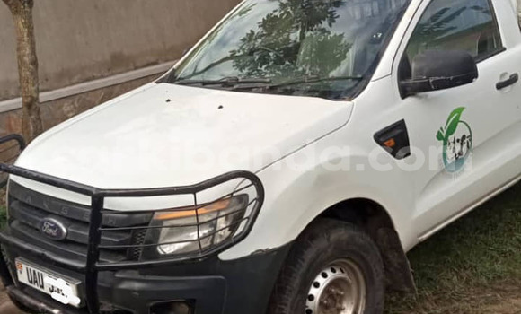 Gura Yakoze Ford Ranger White Imodoka i Kampala mu Uganda Gura Yakoze Ford Ranger White Imodoka i Kampala mu Uganda
