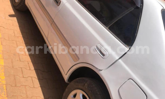 Gura Yakoze Toyota Premio White Imodoka i Kampala mu Uganda Gura Yakoze Toyota Premio White Imodoka i Kampala mu Uganda