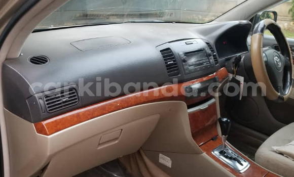 Gura Yakoze Toyota Premio Beige Imodoka i Kampala mu Uganda Gura Yakoze Toyota Premio Beige Imodoka i Kampala mu Uganda