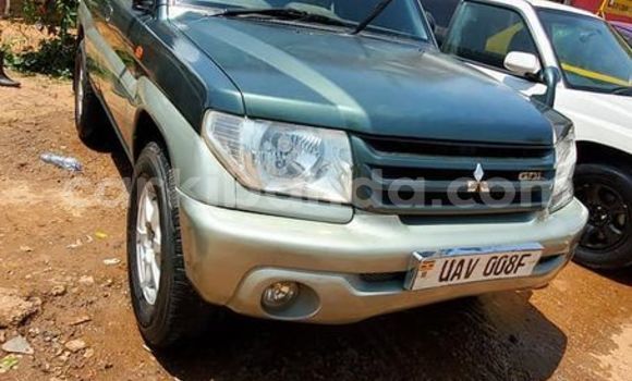 Nunua Ilio tumika Mitsubishi Pajero iO Kijani Gari ndani ya Kampala nchini Uganda