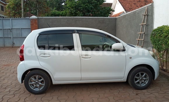 Buy Used Toyota Passo White Car in Kampala in Uganda