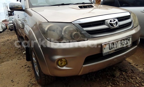 Buy Used Toyota Fortuner Brown Car in Kampala in Uganda