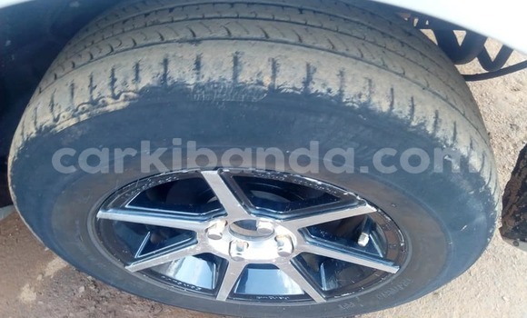 Gura Yakoze Toyota Sienta Silver Imodoka i Kampala mu Uganda Gura Yakoze Toyota Sienta Silver Imodoka i Kampala mu Uganda