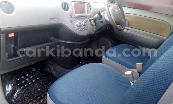 Gura Yakoze Toyota Sienta Silver Imodoka i Kampala mu Uganda Gura Yakoze Toyota Sienta Silver Imodoka i Kampala mu Uganda