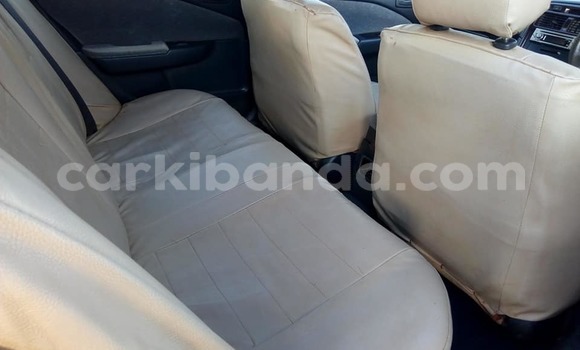 Gura Yakoze Toyota Premio Silver Imodoka i Kampala mu Uganda Gura Yakoze Toyota Premio Silver Imodoka i Kampala mu Uganda