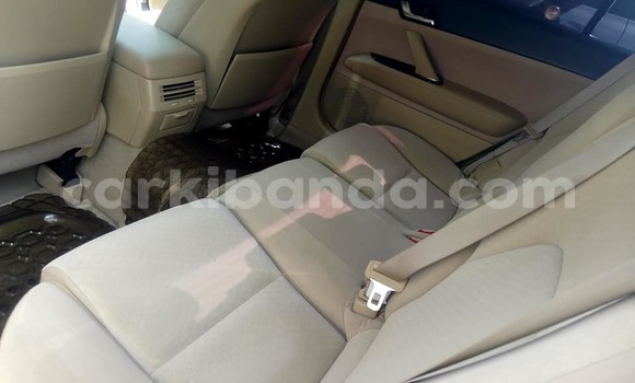 Acheter Occasion Voiture Toyota Mark X Blanc à Kampala, Ouganda Acheter Occasion Voiture Toyota Mark X Blanc à Kampala, Ouganda
