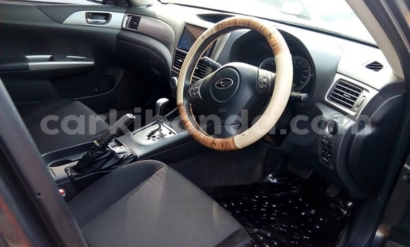 Acheter Occasion Voiture Subaru Impreza Noir à Kampala, Ouganda Acheter Occasion Voiture Subaru Impreza Noir à Kampala, Ouganda