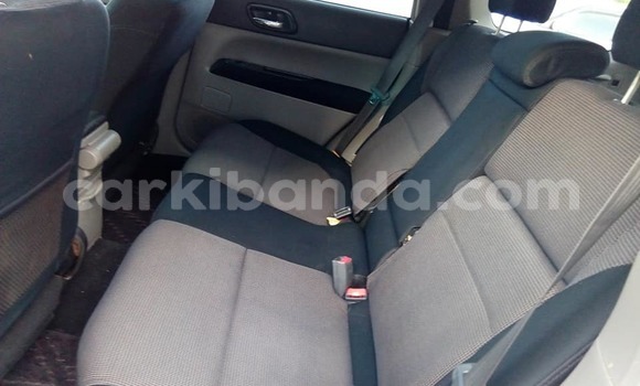 Acheter Occasion Voiture Subaru Forester Blanc à Kampala, Ouganda Acheter Occasion Voiture Subaru Forester Blanc à Kampala, Ouganda