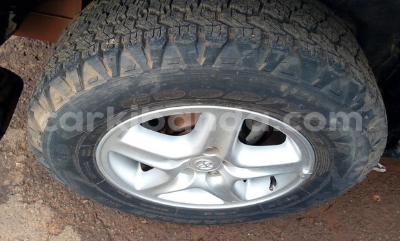 Acheter Occasion Voiture Toyota Harrier Blanc à Kampala, Ouganda Acheter Occasion Voiture Toyota Harrier Blanc à Kampala, Ouganda