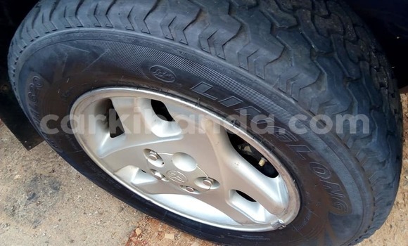 Acheter Occasion Voiture Toyota RAV4 Blanc à Kampala, Ouganda Acheter Occasion Voiture Toyota RAV4 Blanc à Kampala, Ouganda