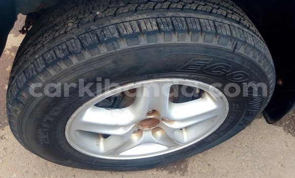 Gura Yakoze Toyota RAV4 Blue Imodoka i Kampala mu Uganda Gura Yakoze Toyota RAV4 Blue Imodoka i Kampala mu Uganda